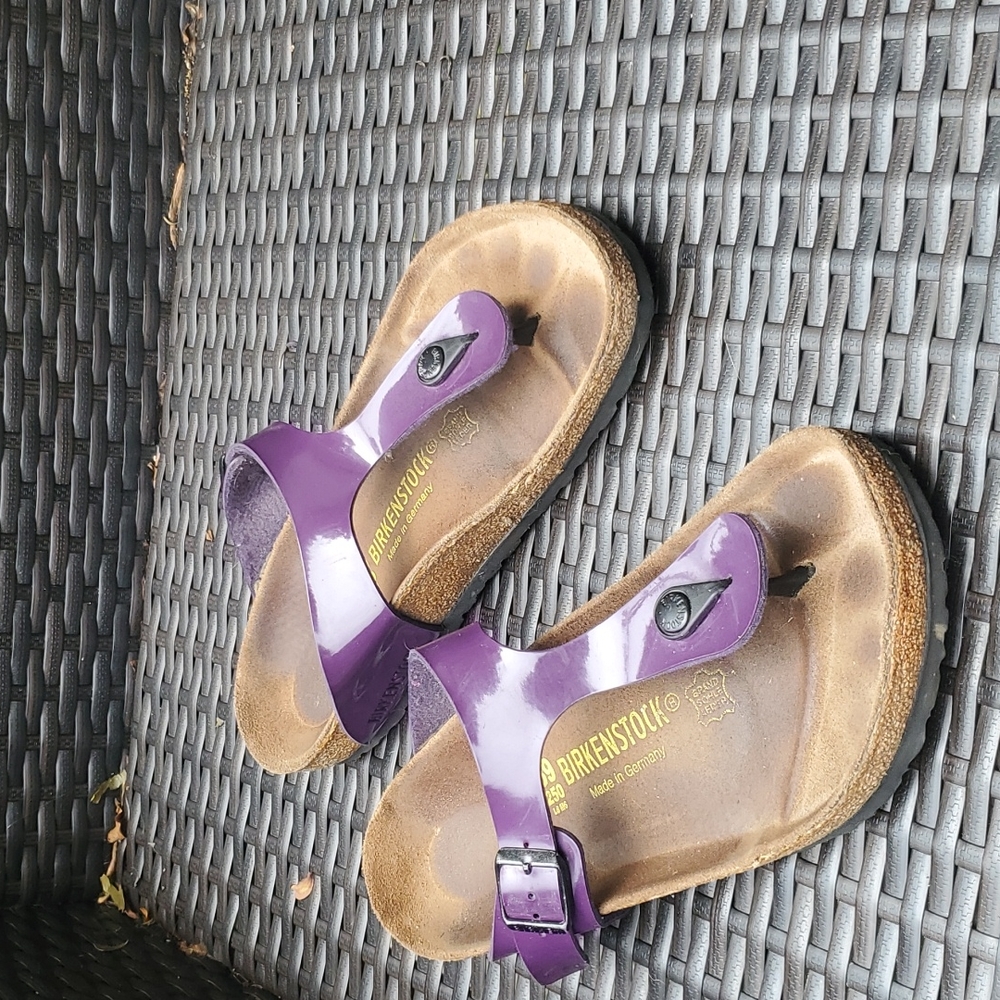 Black patent Birkenstock gizeh size 39 us 8 flip flops